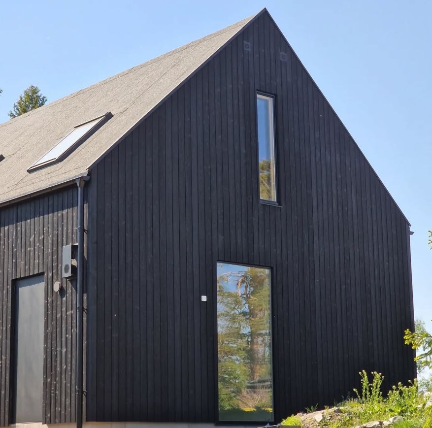 förkolnat trä fasad, bränd trä fasad yakisugi fasad