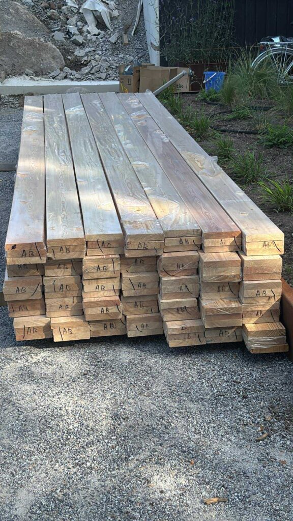 Sibirsk Lärk Sibirsk Lärk trall Sibirsk Lärk plankor